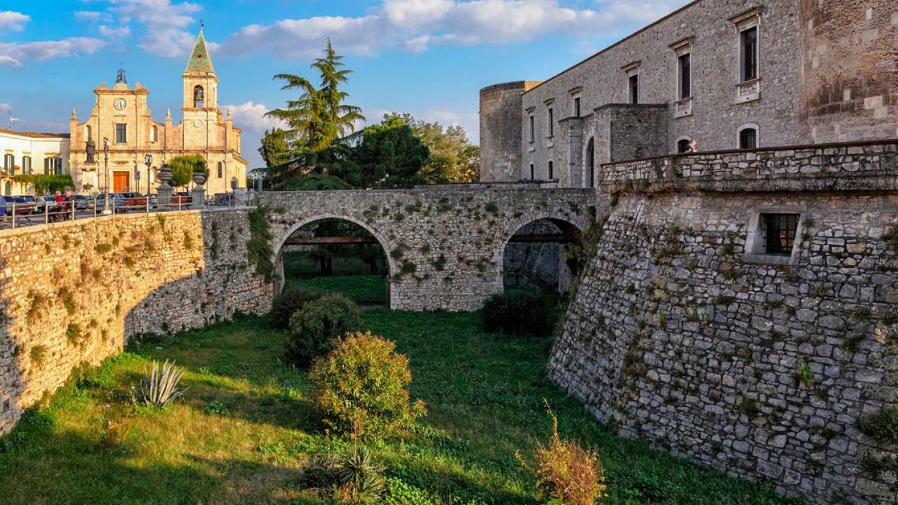 Allegretti'S House Venosa, Ospitalita E Accoglienza エクステリア 写真